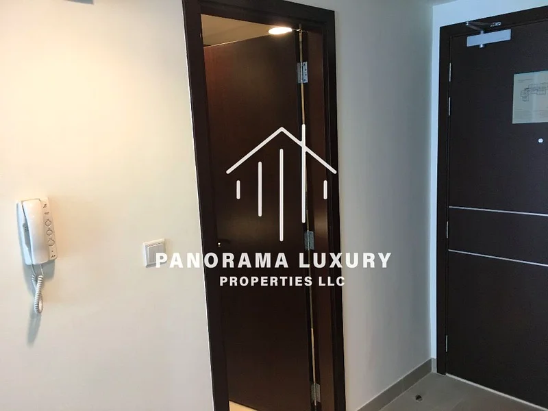 Spacious Studio | Waterfront  | Prime Location63967757234179111