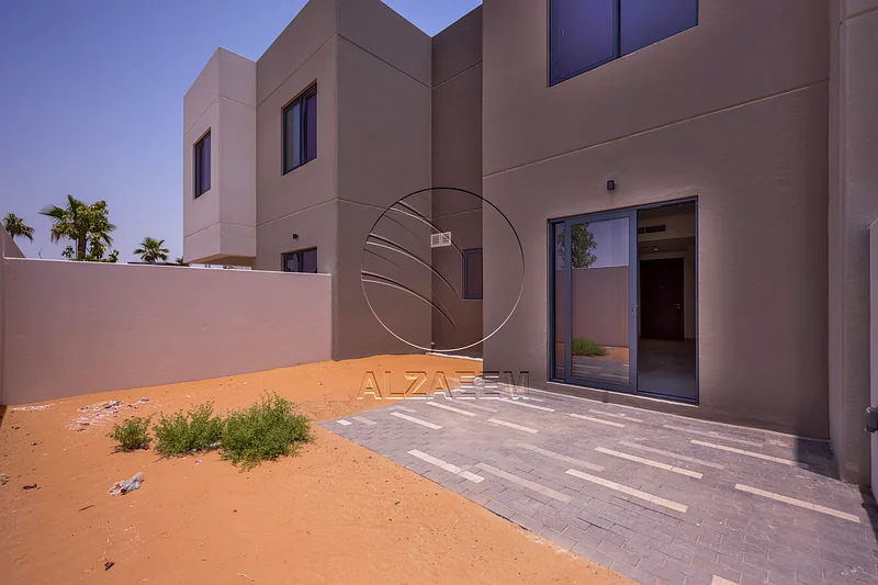 Single Row | Rented with Refund | Prime Location63848388349954112