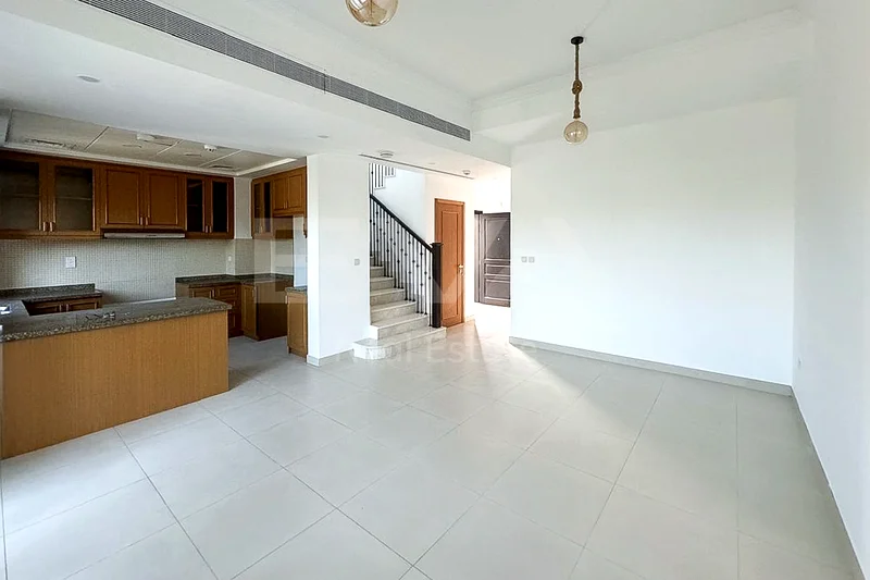 Well Maintained | 2 BR + Maids | Mid Unit63915483452801111