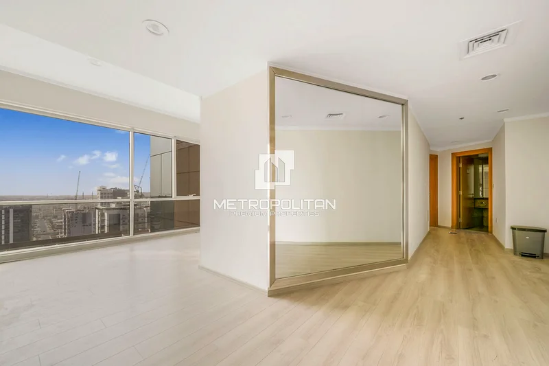 Fully Fitted | Glass Partitioned | Prime Location64067462271107110