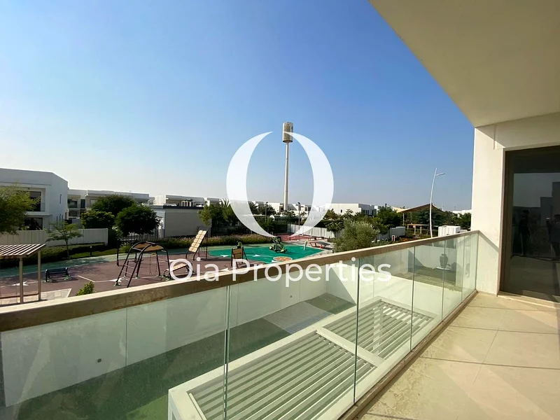 Stunning Layout | 4BR Villa-Single row | Hot Deal63850408042498112