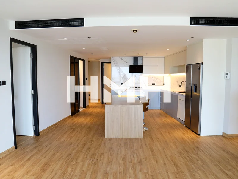 Fully Upgraded | Stunning 3 Bedroom | Scenic Views63968599057282112