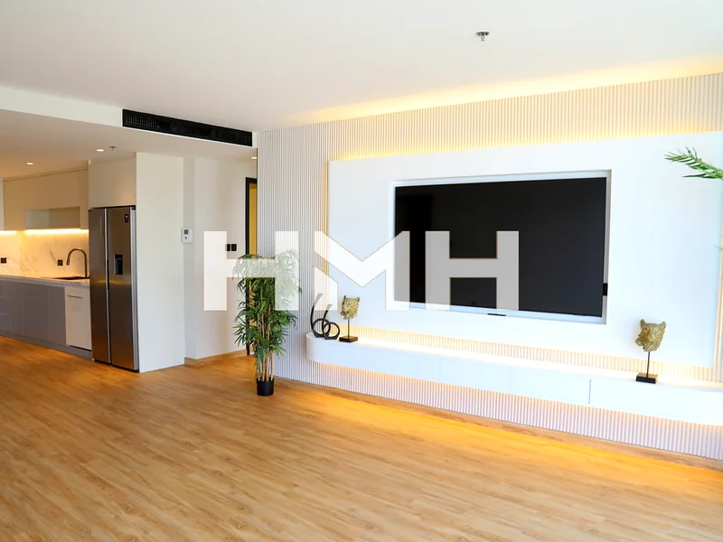 Fully Upgraded | Stunning 3 Bedroom | Scenic Views63968599057282113