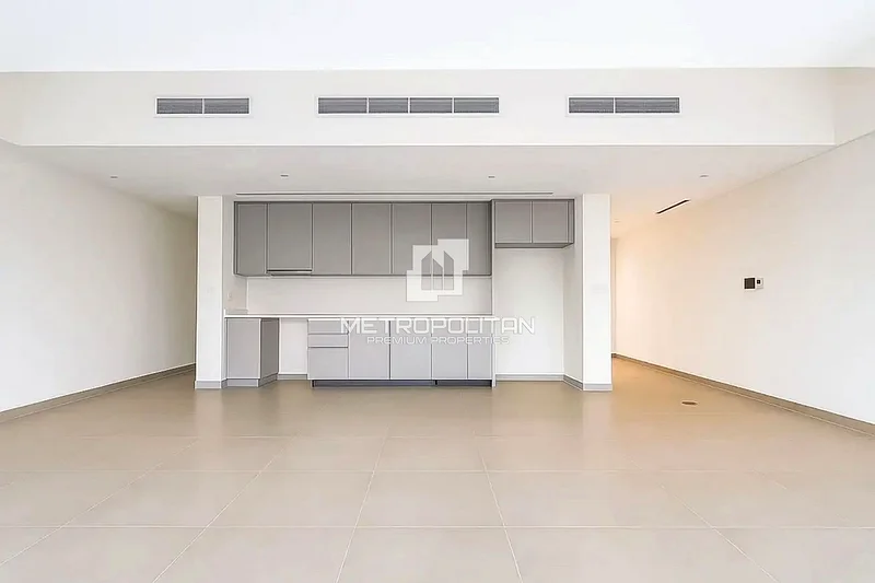 Biggest Layout | Middle Kitchen | Prime Location63947194186627113