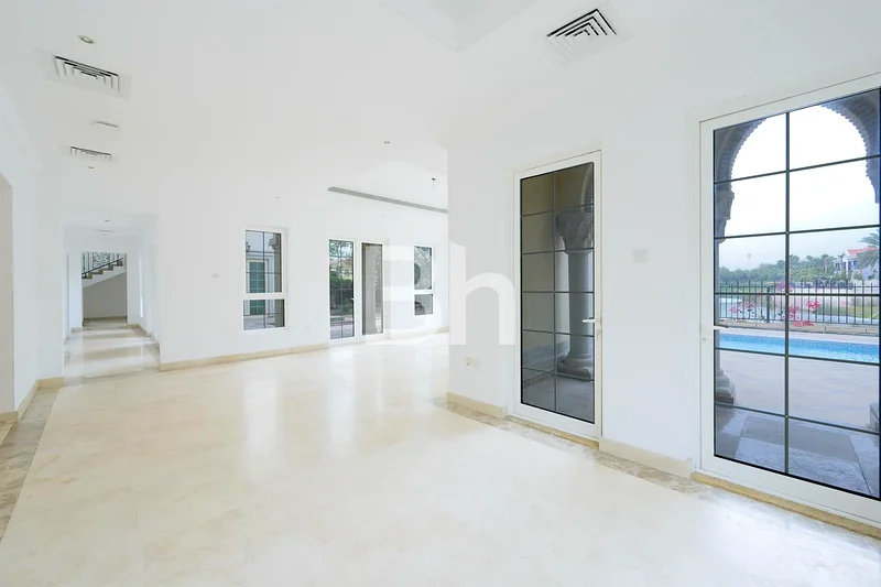 Masterview | Elevated Lake View | Plot 14,00063918087994625113