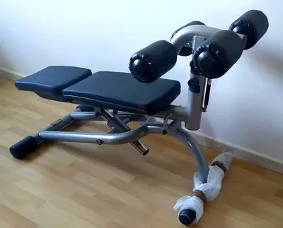 Technogym High-Quality Exercise Bench for Abdominal Apps
