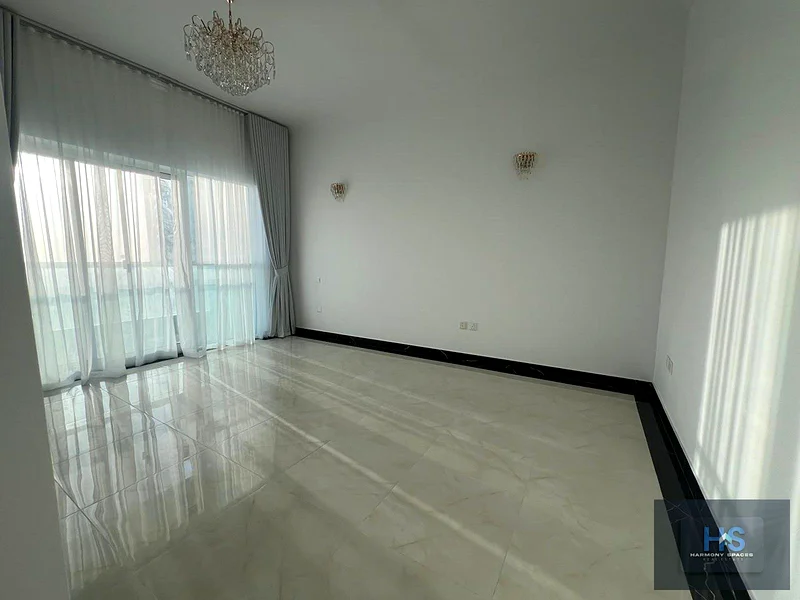3 balconies  | Large Layout |Upgraded | Vacant Now64036737105155113