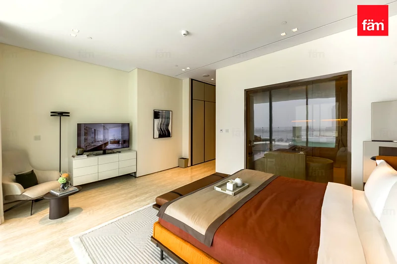 2 UNITS PER FLOOR / OCTOBER READY / PRIVATE POOL63934383585027113