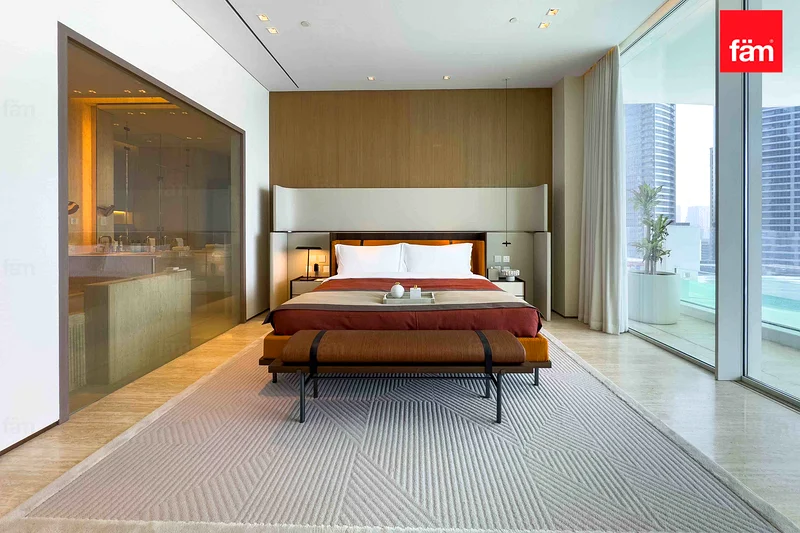 2 UNITS PER FLOOR / OCTOBER READY / PRIVATE POOL63934383585027112