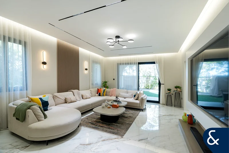 Upgraded | Vacant on transfer  | Single Row63915840025859112