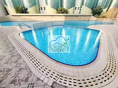 away from fly zone private entrance 3 bedroom with elevator villa all master/laundry&amp;store room/