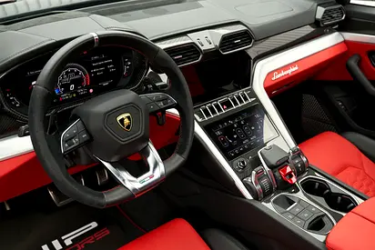 صورة 14 لـ 2019 Lamborghini URUS