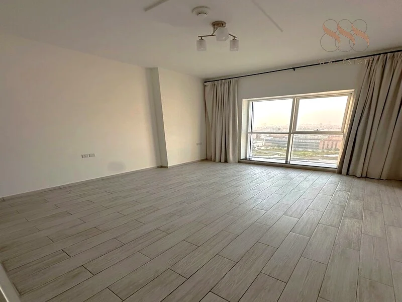 SPACIOUS | GREAT VIEW | INVESTMENT OPPORTUNITY64020263532418111