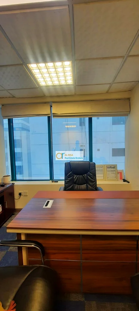 مكتب متاح بالقرب من برجمان64067903002498110