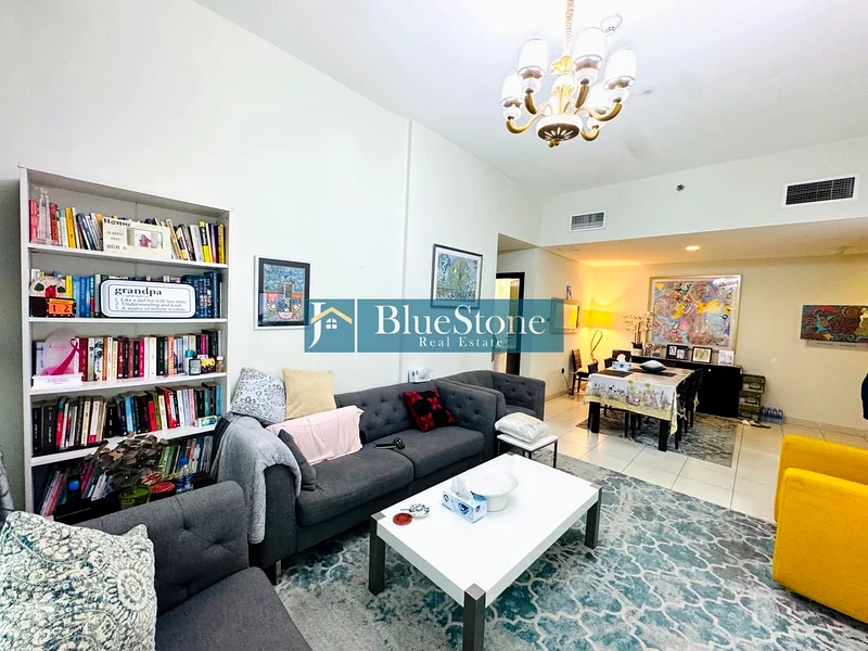 Spacious Three Bed with Open view | 2 Parking63941852219395111