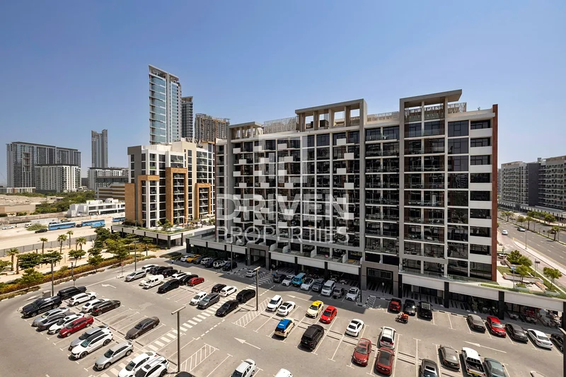 Hot Deal | Spectacular Corner Apt | Community View63976473487873110