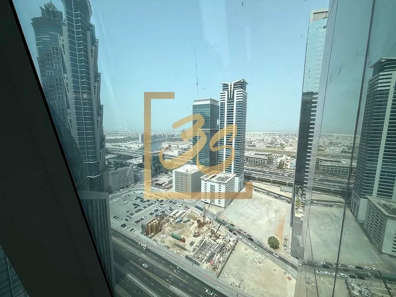High floor | Vacant | Exclusive64070073878146113
