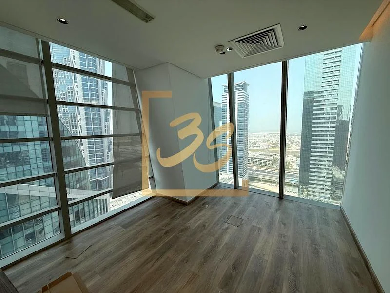 High floor | Vacant | Exclusive64070073878146114