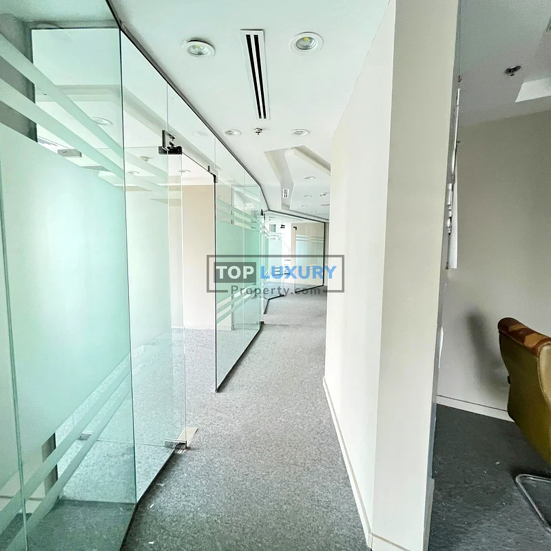 PRIME LOCATION | FULLY FITTED | NEAR METRO64069635577345111