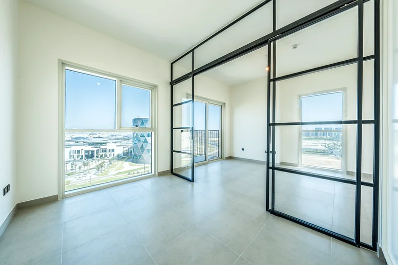 EXCLUSIVE | VACANT | CORNER UNIT64044884318466110