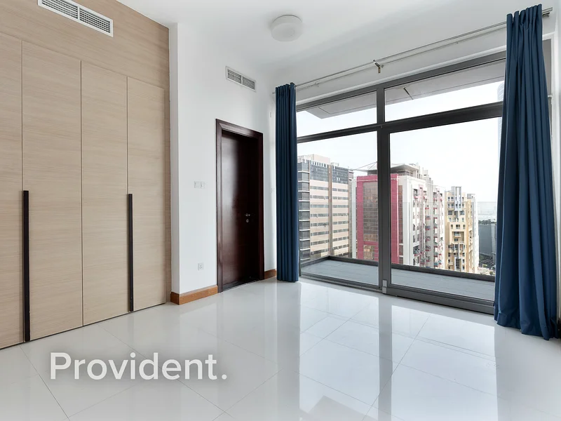 Vacant | Spacious | Chiller free | Two Towers B63923769218433113