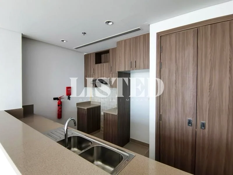 Great Deal| Stock Photos Used| Fully Furnished63861859753986113
