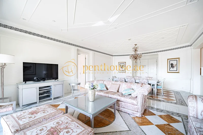 High End | Designer Interiors | Waterfront Access63968372509699111
