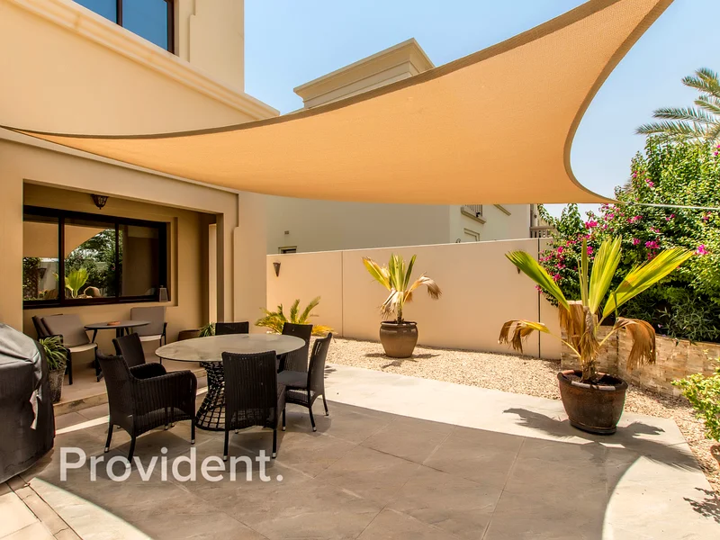 تصميم واسع | فيلا رائعة | حصري63915839846530113