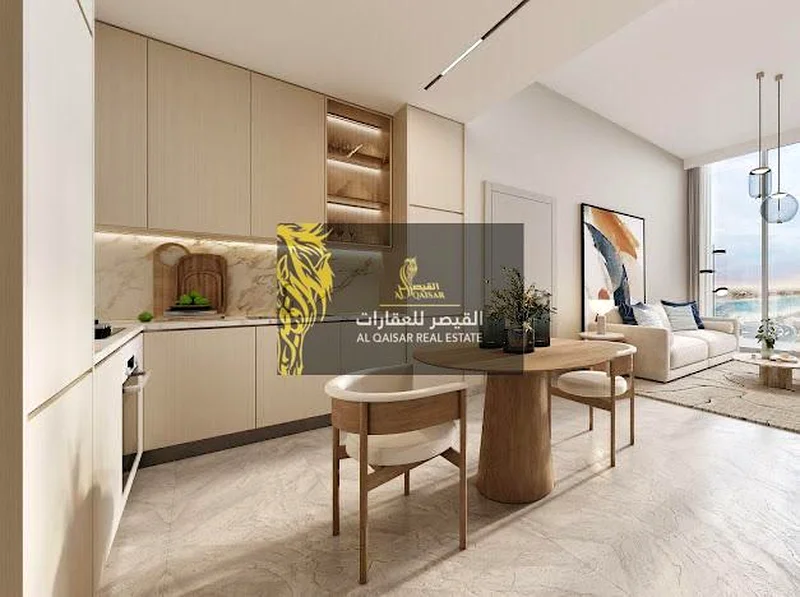 شقق سكنية للبيع في الحمرا مع منظر مثالي على الماء63859725244930112