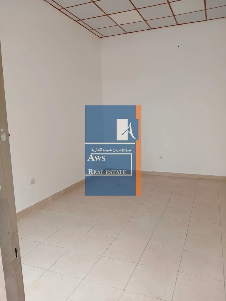 محل بأسعار معقولة في منطقة تجارية مميزة، وفترات دفع متعددة64065919547137110