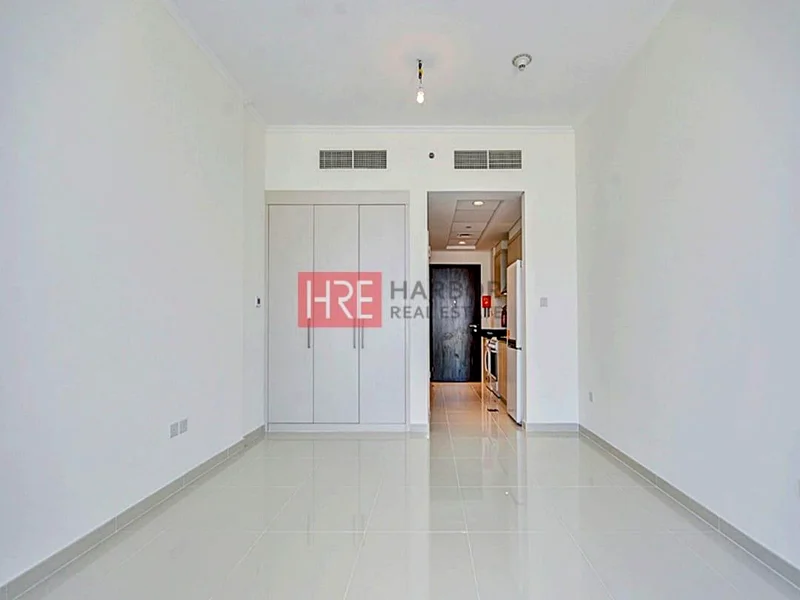 Modern Studio | Premium Amenities | Scenic Views63973582025475111