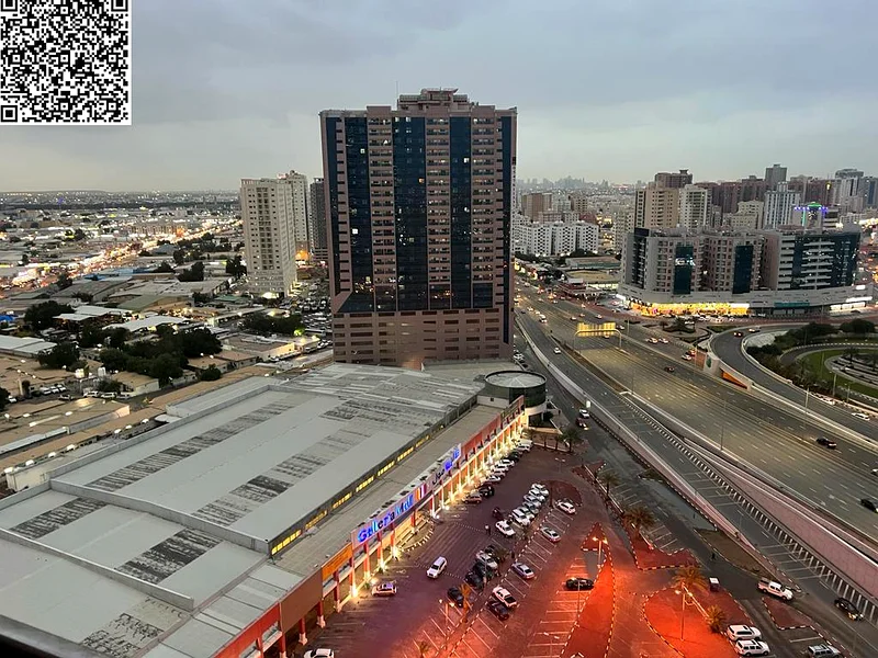 الشقة الأفضل والأكثر فخامة بإطلالة على البحر، وتحتوي على غرفتي نوم رئيسيتين، وصالة كبيرة مع 3 حمامات، وشرفة، وتكييف مركزي، في63865879265154110