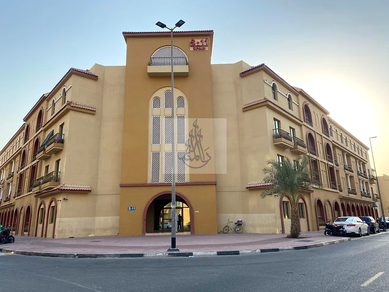 شقة بغرفة نوم واحدة واسعة للبيع — كلاستر إسبانيا، المدينة الدولية63996959740033112