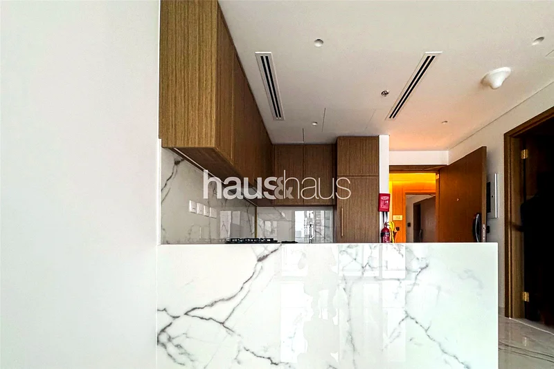 Exclusive | Vacant | New | Original Price63975291602179112