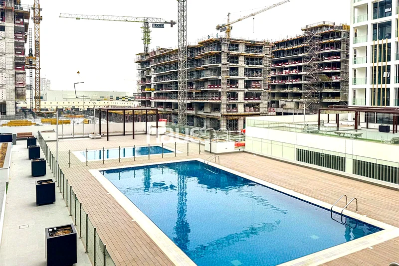 Exclusive | Vacant | New | Original Price63975291602179111