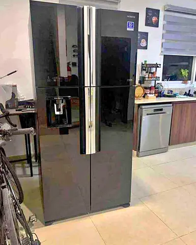 Fridge Hitachi Invater bottom freezer water dispenser