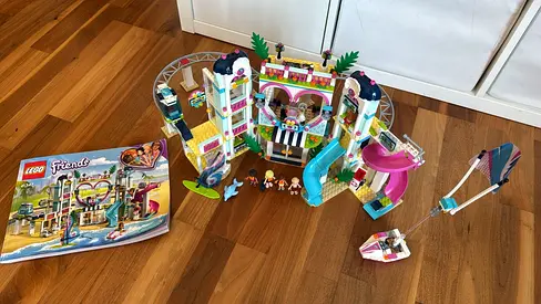 LEGO FRIENDS Heartlake City Resort 41347