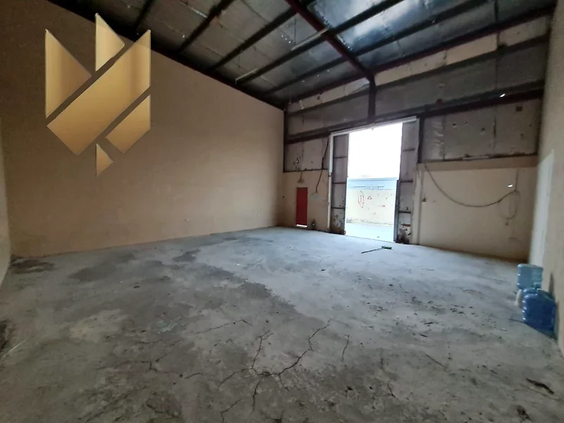 Equipped with wireless connections – Well-sized space suitable for use as a storage facility64059201733249114