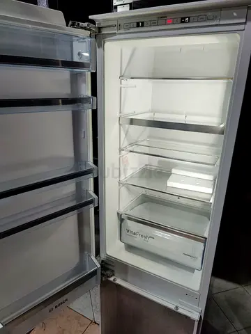 Bosch built-in bottom freezer refrigerator