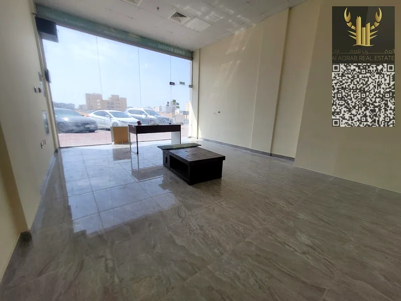 محل تأجير سنوي في منطقة الجرف 3، ويبلغ مساحة المحل 500 قدم مربع.64073562264961111