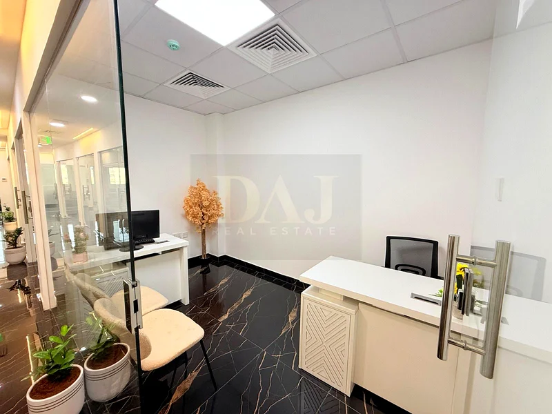 Beautiful Office |direct from Owner  | Free utilities & No Commission64072117251714113