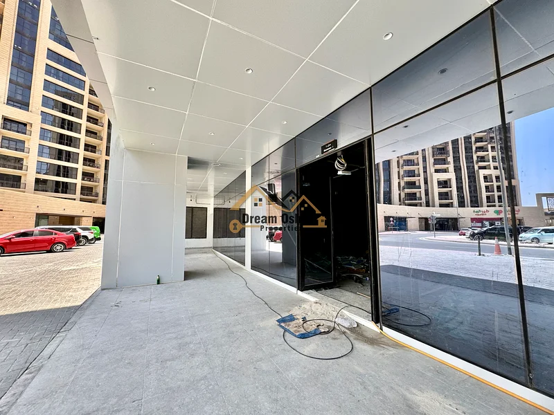 Hot Location | Brand New Shop | Last Unit64062697101442111