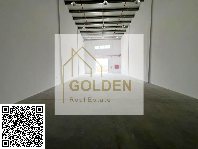 Looking for a flat and practical space for your business?64074115121921110