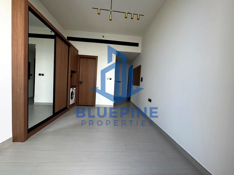 بيت بن غاطي، حي جي في سي 10، قرية جميرا الدائرية (JVC)، دبي (غير مفروش)64178782101123111
