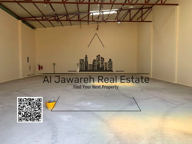 مستودع جديد للإيجار، مساحته 2515 قدم مربع، كهرباء 25 كيلوواط، جاهز64060069396097111