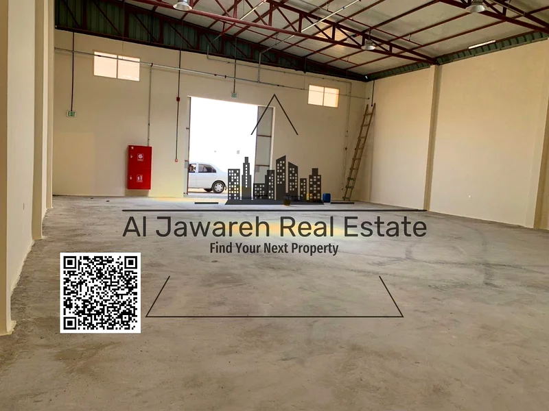 مستودع جديد للإيجار، مساحته 2515 قدم مربع، كهرباء 25 كيلوواط، جاهز64060069396097113