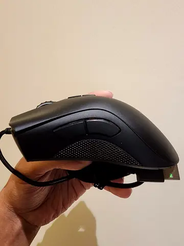 Razer Deathadder Elite: True 16.000 5G Optical Sensor - Razer Mechanical Mouse Switches