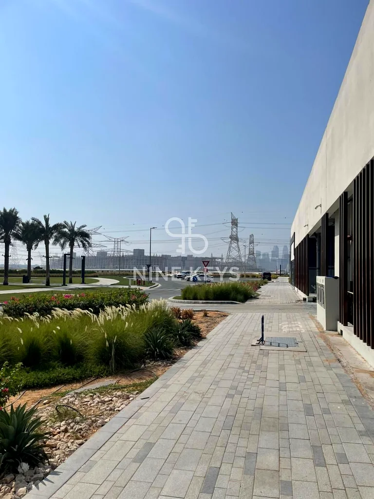 Boulevard Facing | Ready to move | Shell & Core64065259488385114