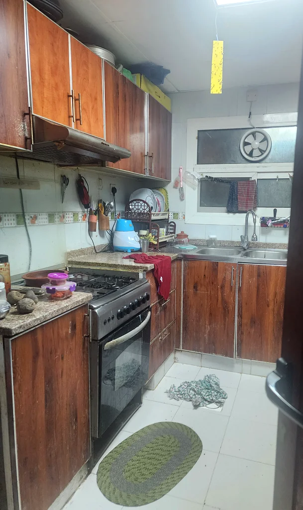 غرفة خاصة متاحة للخريجين الهنود من الذكور64054494761475111