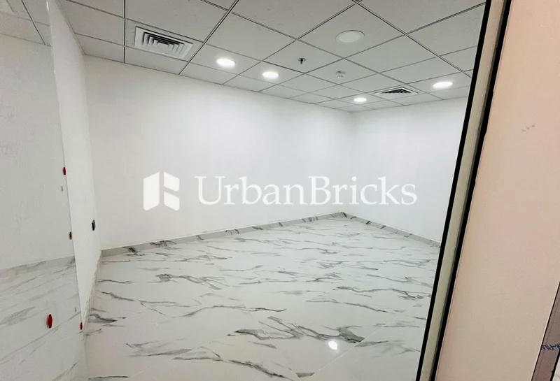 Vacant I Multiple Units I Business Center64069748114177113